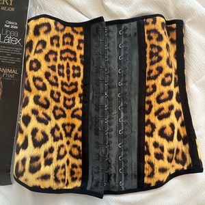 New Ann Chery Shapewear Waist Trainer - size small